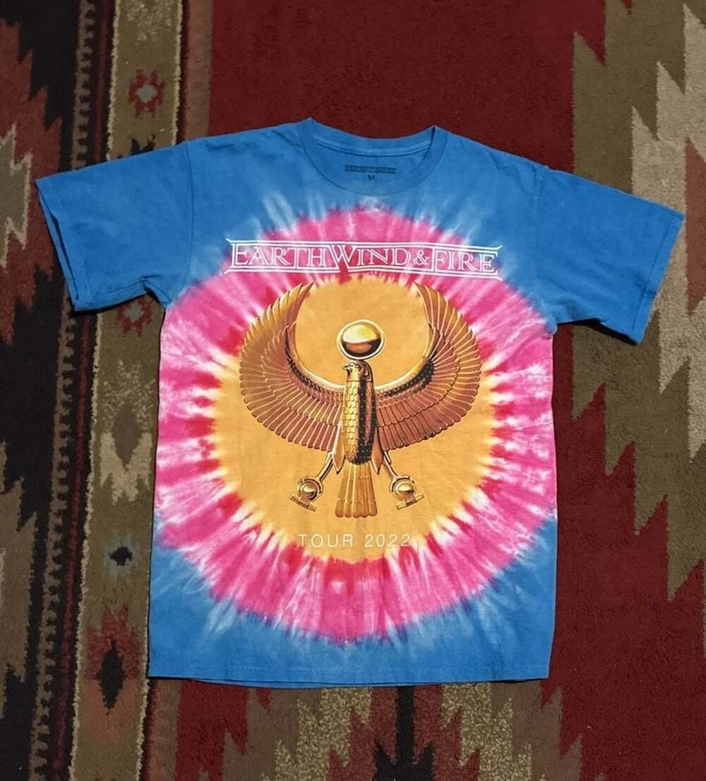 Earth Wind & Fire Tour 2022 Tie Dye T-Shirt Size M Blue Pink